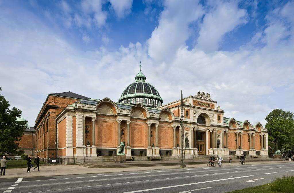 Glyptoteket nær Hotel København - © Ole Haupt